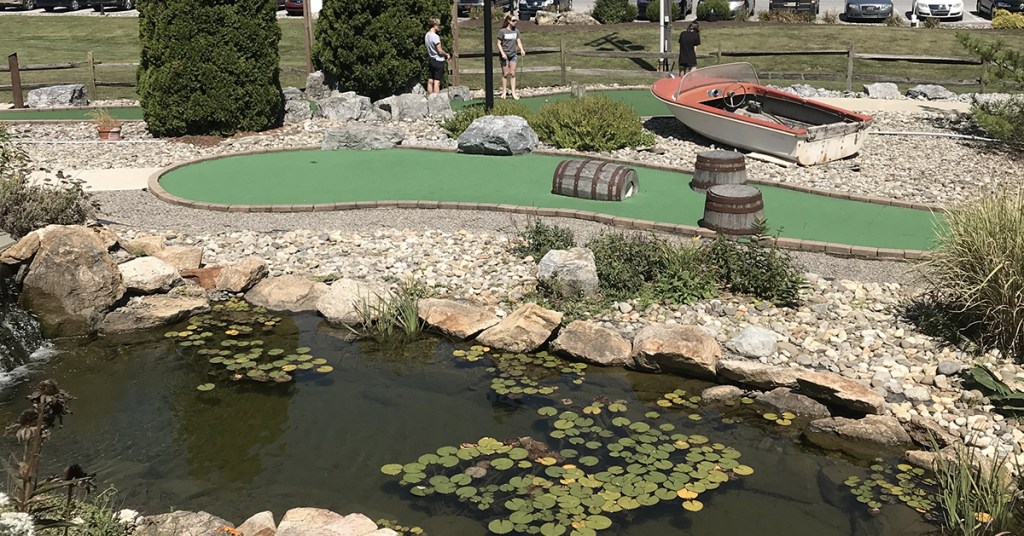 Waters Edge Mini Golf