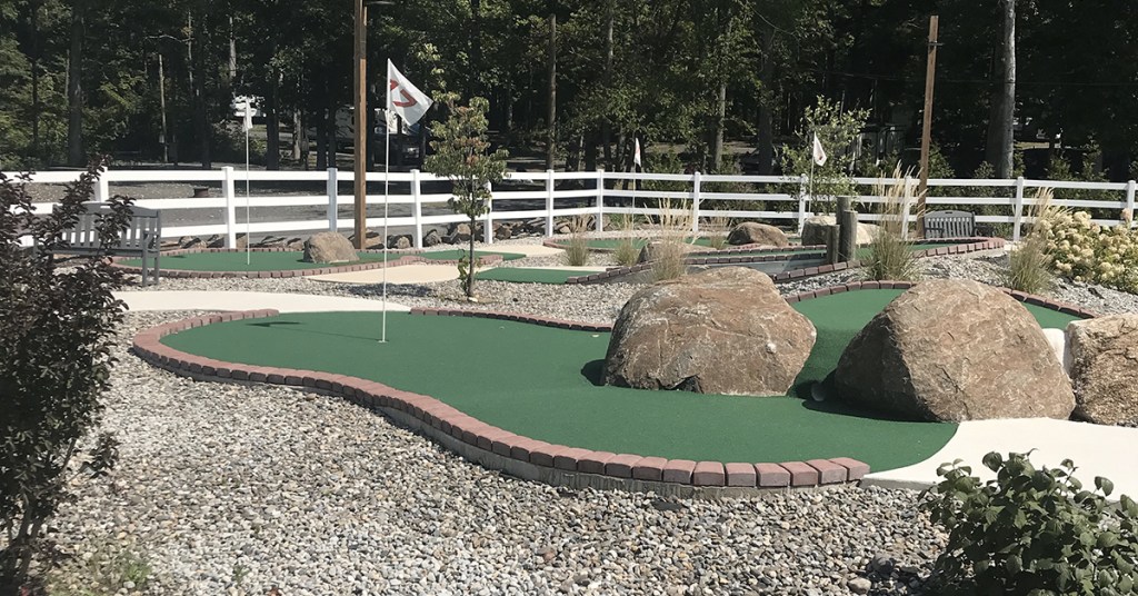 Colonial Woods Mini&nbsp;Golf